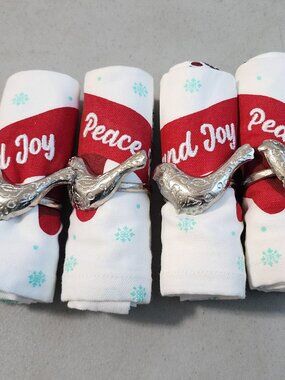 Peace Dove Napkin Rings with Napkins (4 in set)